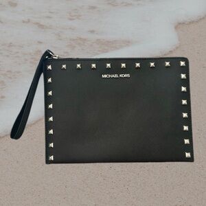 Michael Kors XL Zip Clutch Smooth Leather Signature Logo Checker Wristlet Black